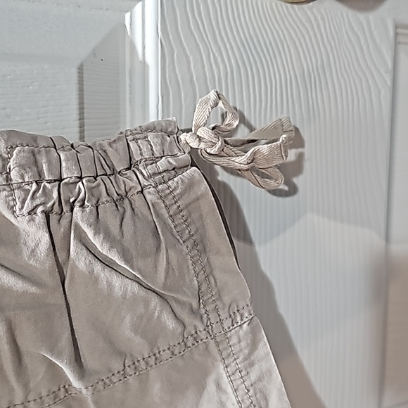 Women's khaki drawstring capris - Picture 3 of 5